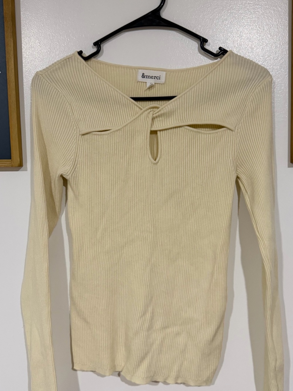 &merci Cream Ribbed Long-Sleeve Top with Keyhole Twist